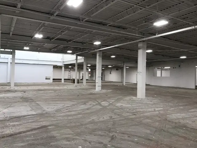 AER Realty Management, after the LED upgrade, photo 4