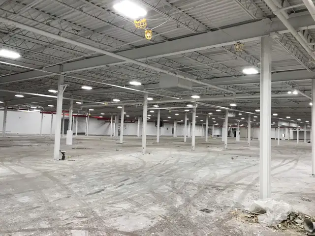 AER Realty Management, after the LED upgrade, photo 9
