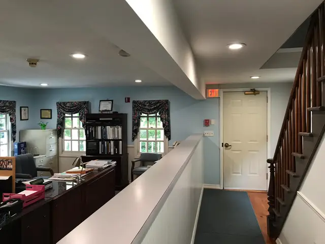 Atlantic Agency, after the LED upgrade, photo 5