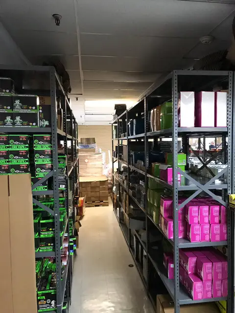 East Coast Vape Distribution, before the LED upgrade, photo 4