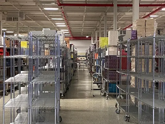 FragranceX, before the LED upgrade, photo 3