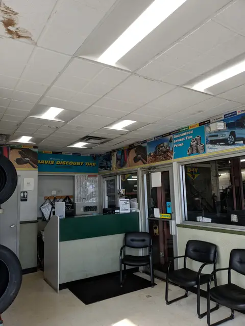 Mavis Discount Tire, Bethpage, after the LED upgrade, photo 3