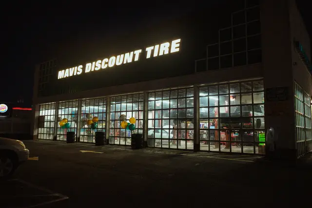 Mavis Discount Tire, Centereach, after the LED upgrade, photo 9