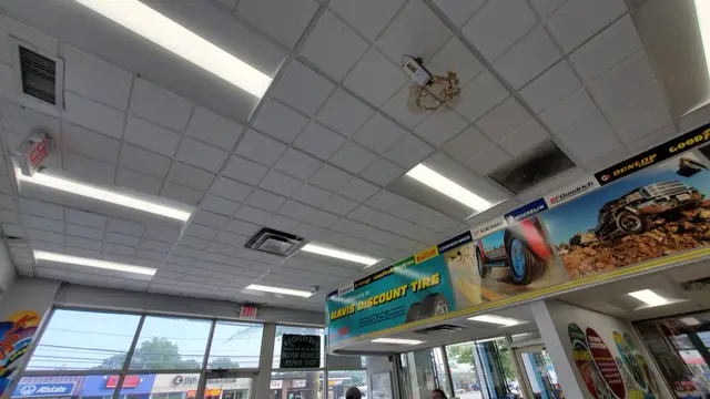 Mavis Discount Tire, Westbury, after the LED upgrade, photo 11