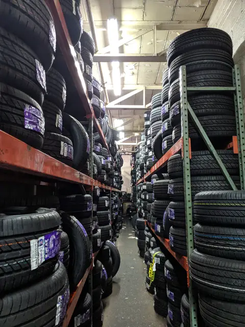 Mavis Discount Tire, Westbury, after the LED upgrade, photo 16