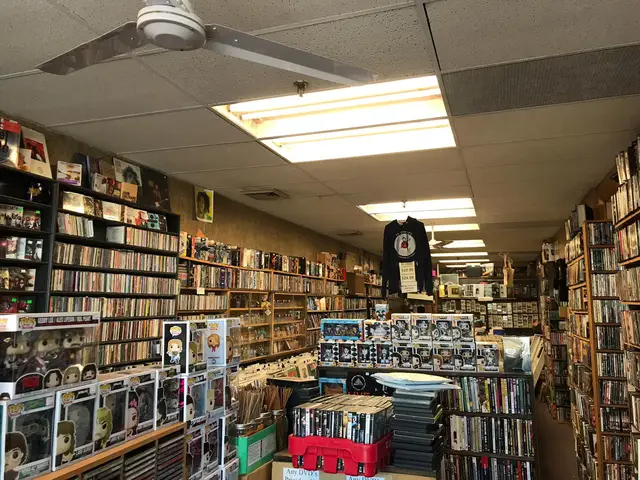 Mr. Cheapo CD & Record Exchange, before the LED upgrade, photo 3