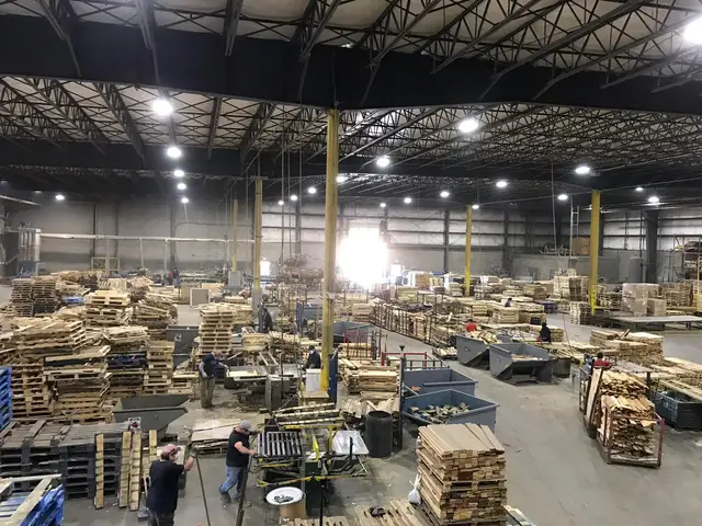 Pallets R Us, Bellport, after the LED upgrade, photo 13
