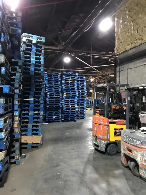 Pallets R Us, Bronx, after the LED upgrade, photo 2
