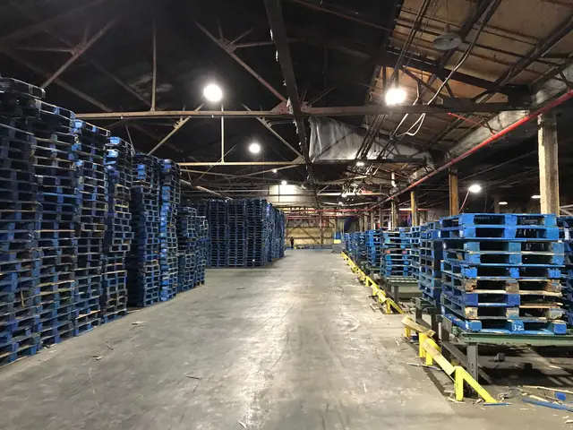 Pallets R Us, Bronx, after the LED upgrade, photo 3