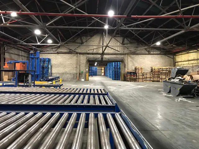 Pallets R Us, Bronx, after the LED upgrade, photo 8