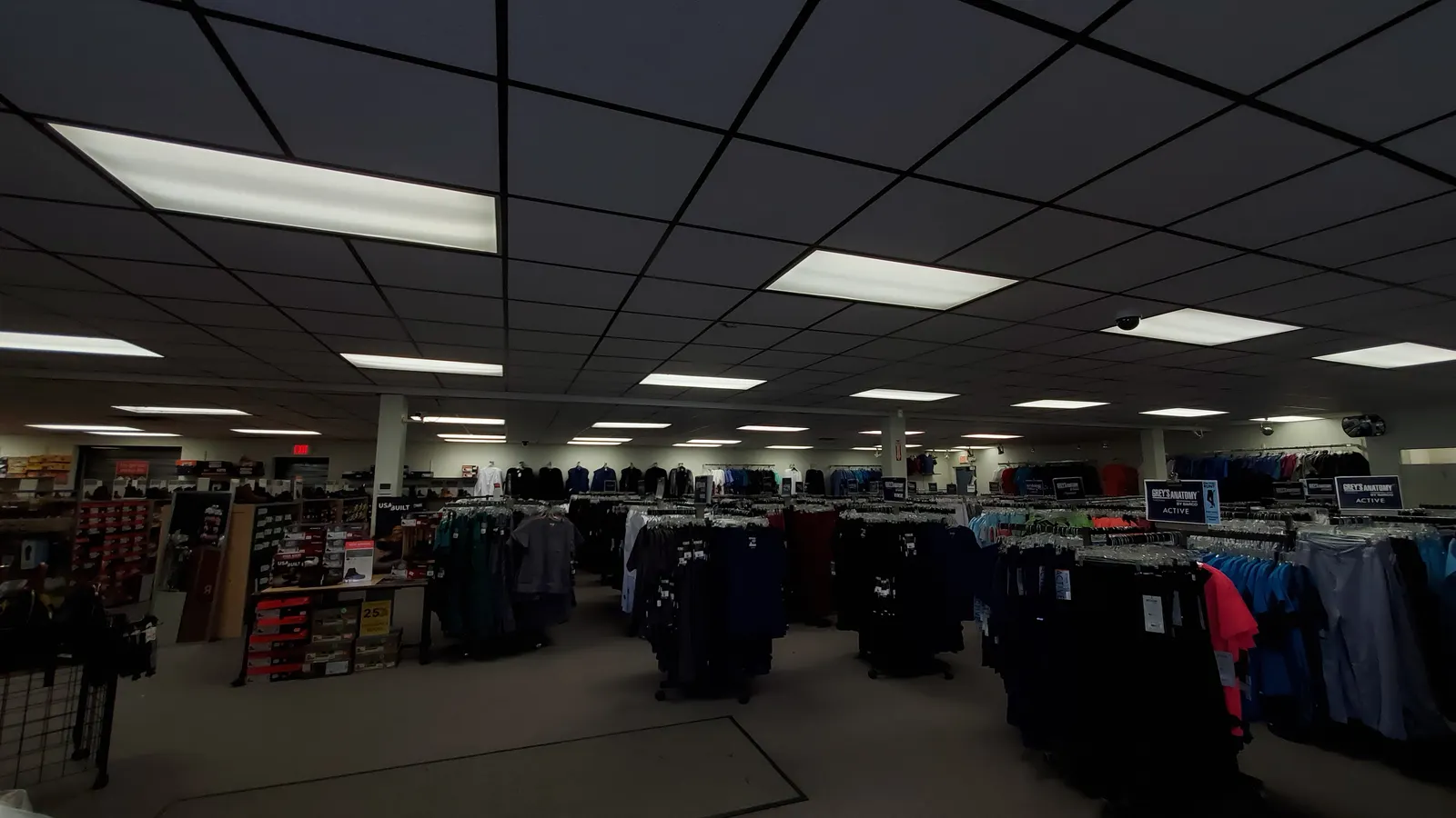 Work N Gear, Lindenhurst, before the LED upgrade
